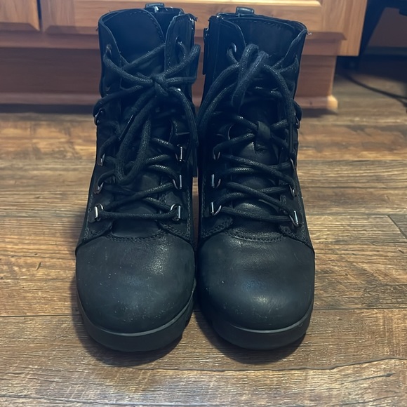 Sorel Joan Uptown Lace Up With Zipper Size 8 - Picture 2 of 8